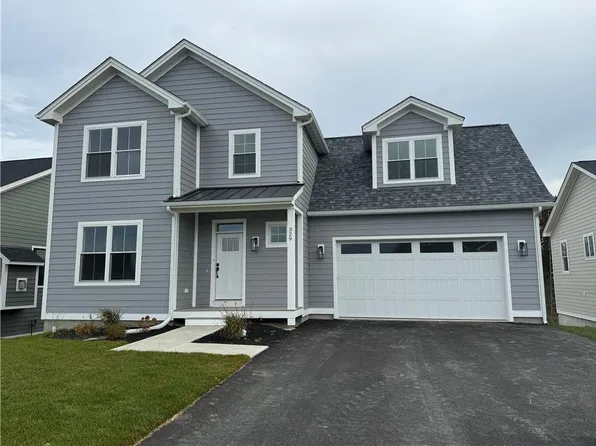 329 Freedom Trail Dr, Portsmouth, RI 02871