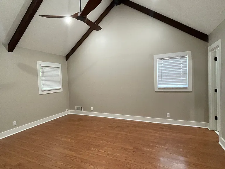 4599 Iroquois Trl — Photo 3