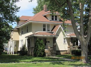 519 S 4th St, Dekalb, IL 60115