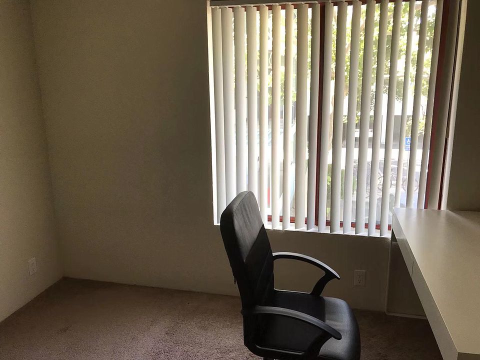 2nd image of 2900 Portage Bay W APT 704