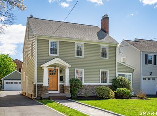 30 Grennan Rd, West Hartford, CT 06107