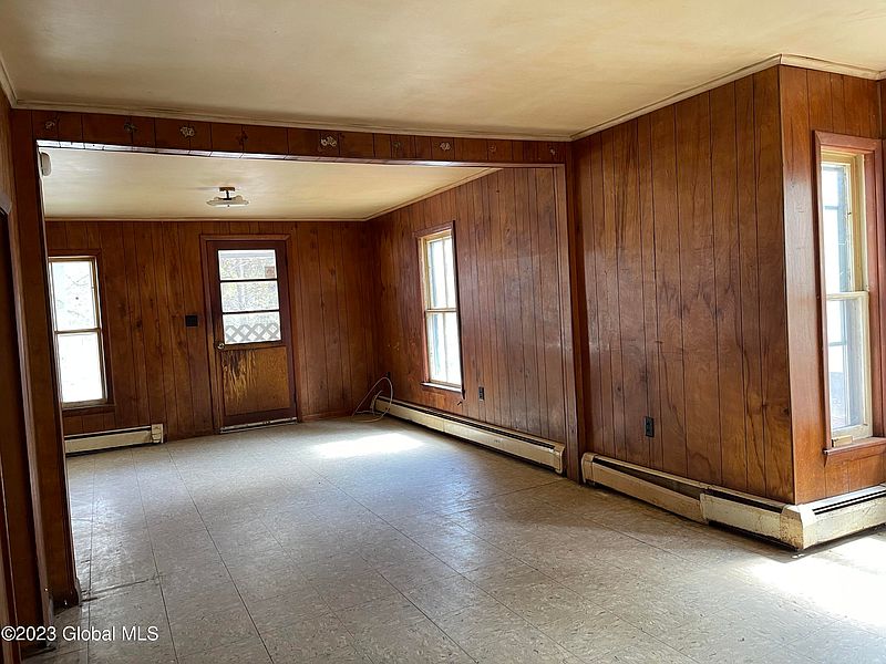 4th image of 34 King st Street