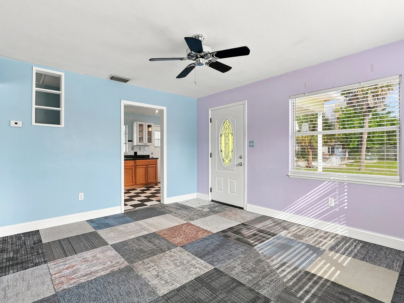 2 bed, 888 sqft, $2,500 — Photo 3