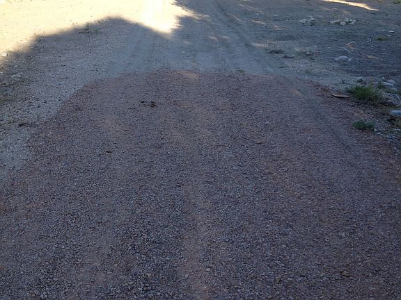 Sand and gravel driveway