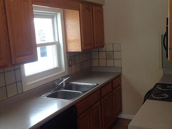 2nd image of 408 E 323rd St