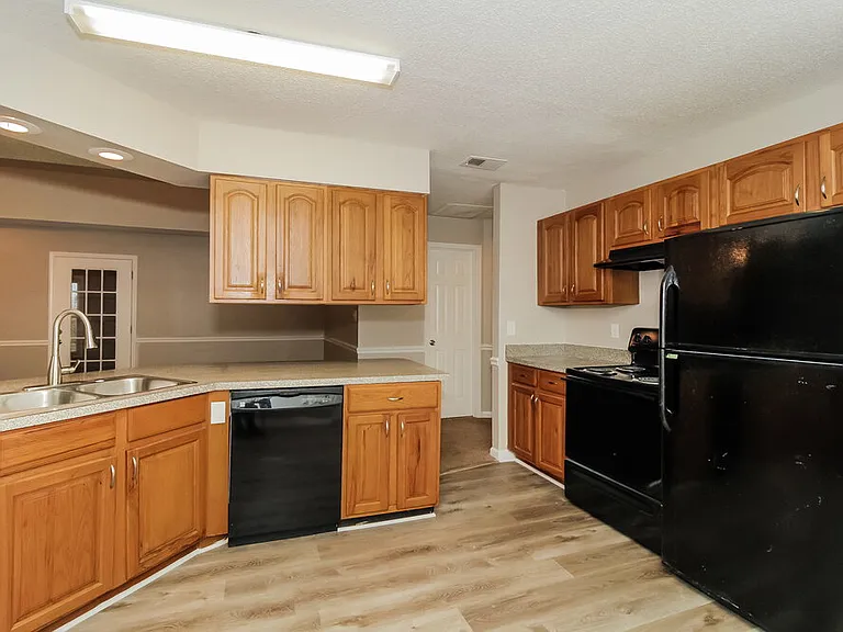45 Kingswood Club Dr — Photo 9