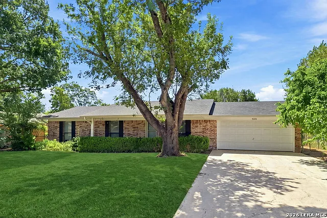 3 bed, 2.0 bath, 1242 sqft, $1,500 — Photo 3