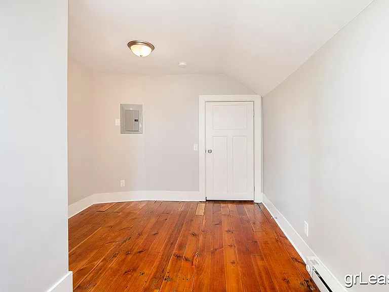 25 Seward Ave NW #2 — Photo 10