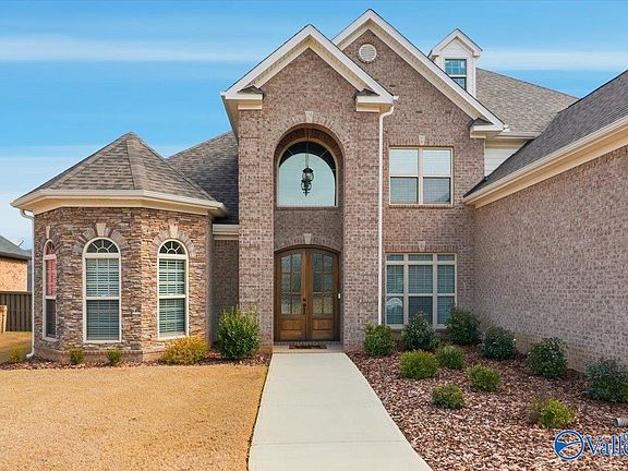 2nd image of 8220 Nantucket Cir