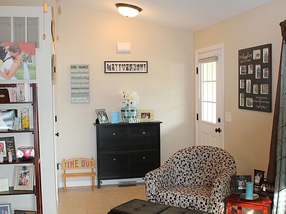 3rd image of 4706 W Gladstone Pl