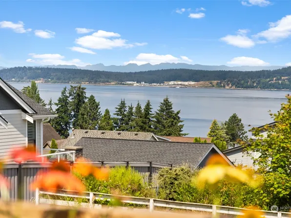 1713 Nisqually Street, Steilacoom, WA 98388