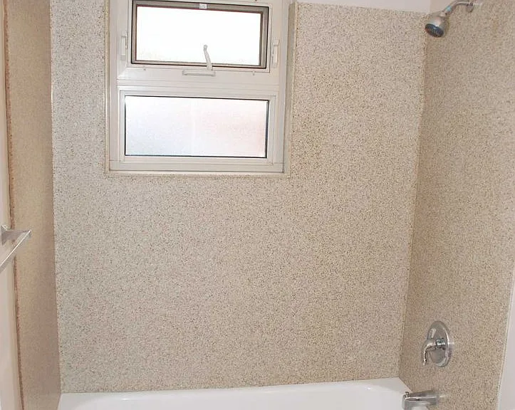 320 Valley St — Photo 11