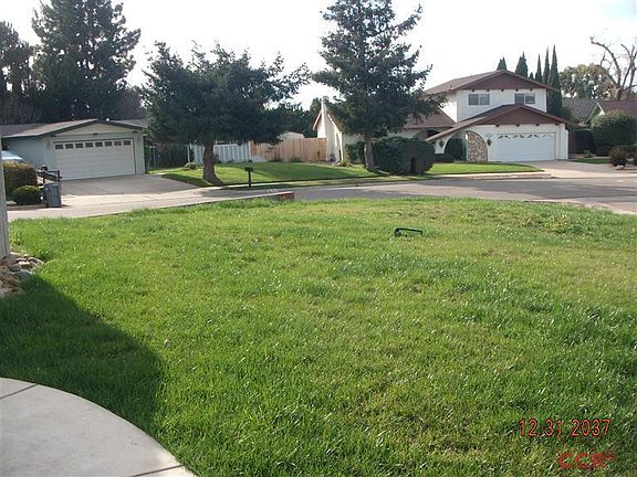 3rd image of 1018 Cinnabar Ct
