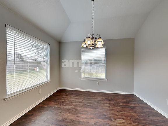 5th image of 5010 Chase Mountain Dr