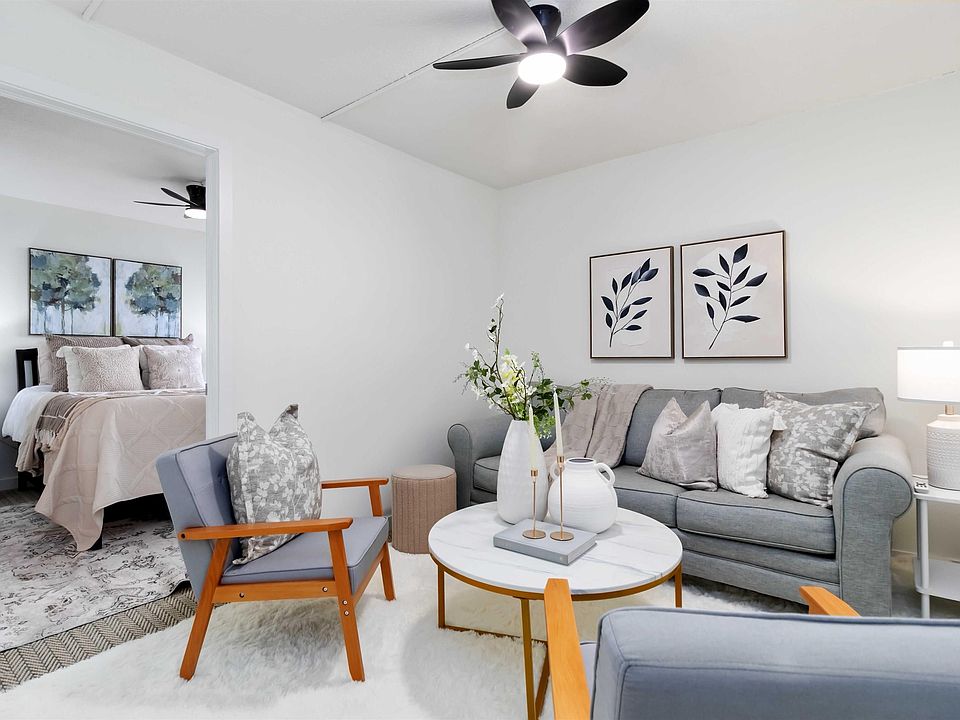 1st image of 5572 N Ridge Rd #1105