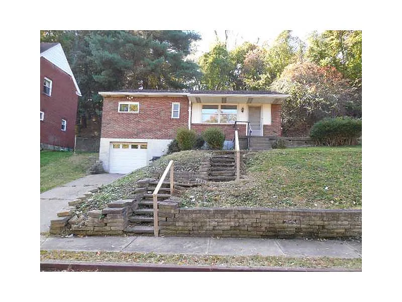 3689 Harbison Ave photo 1