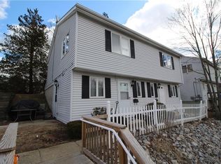 4 Beacon St, Westerly, RI 02891