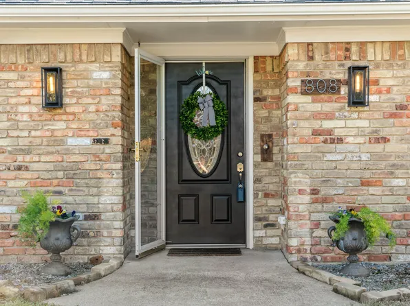 808 Hillsdale Dr, Richardson, TX 75081