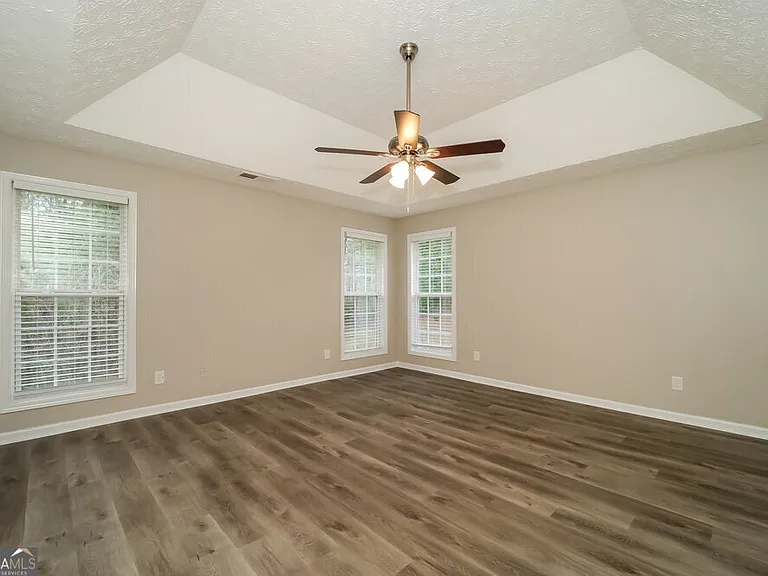 208 Arbor Creek Dr — Photo 9