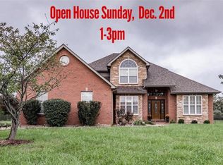 8317 Castle Ridge Dr, Troy, IL 62294