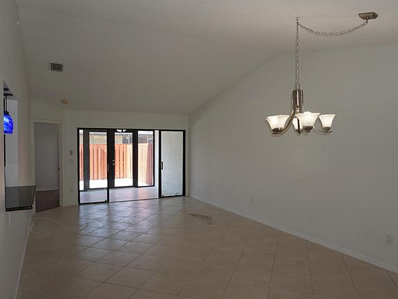 3rd image of 4640 Homestead Way APT 38