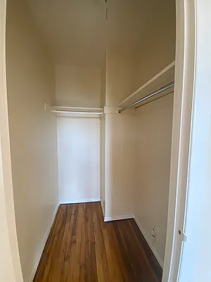 Rented by Oxford Property Group | media 8