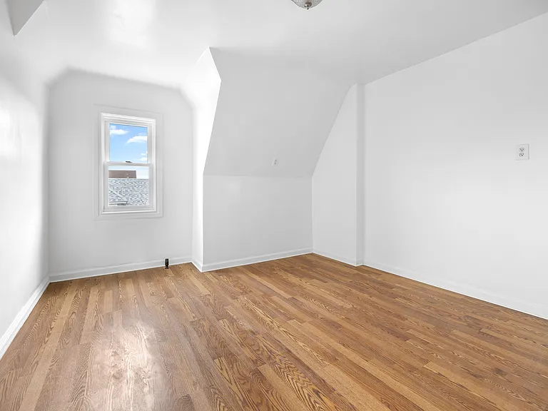 3817 Avenue I #3 — Photo 5