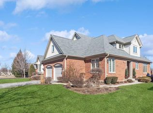 2138 Apple Hill Ln, Buffalo Grove, IL