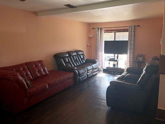 5th image of 1S122 Holyoke Ln