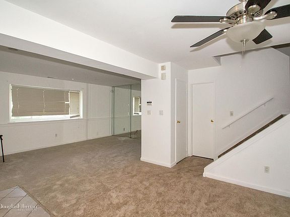 3rd image of 238 Feller Dr