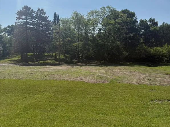 3141 N Hastings Way, Eau Claire, WI 54703