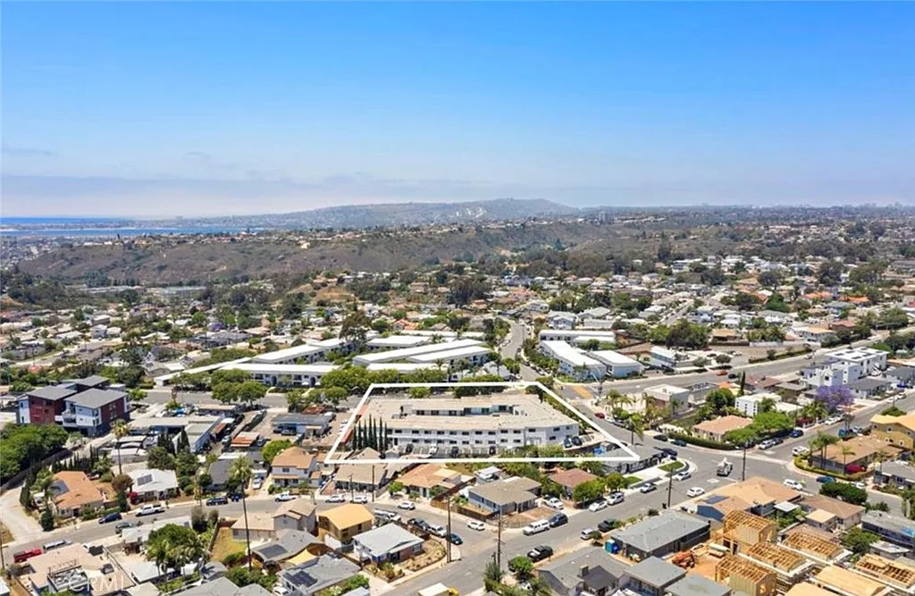 6679 Linda Vista Rd — Photo 2
