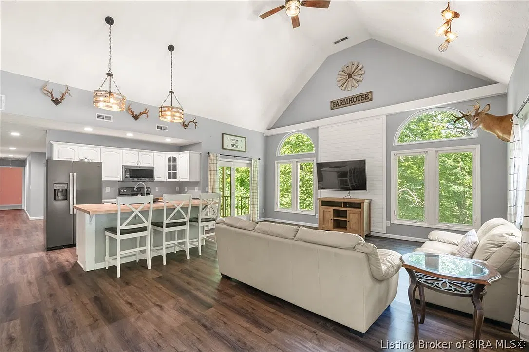 4 bed, 2.0 bath, 1808 sqft, $1,600 — Photo 3