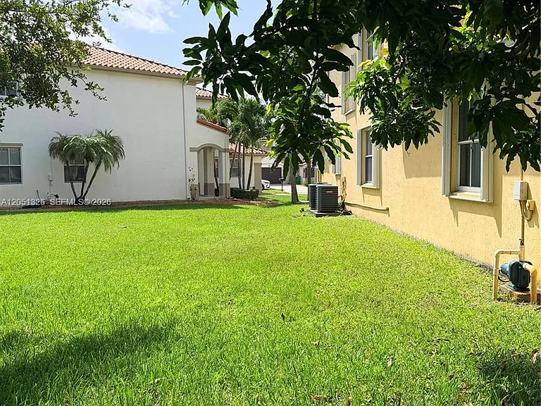 3802 SW 165th Ter — Photo 19
