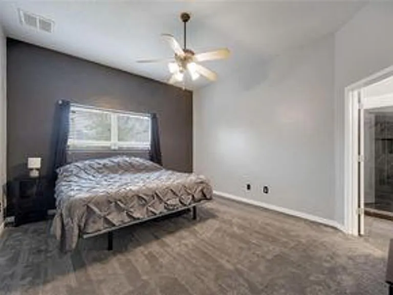4325 Rolling Water Dr — Photo 12