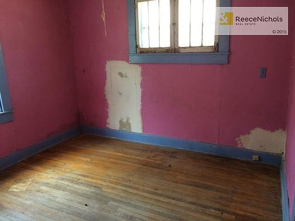 5th image of 2904 Parkwood Blvd