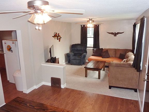 3rd image of 1525 W Lombard St