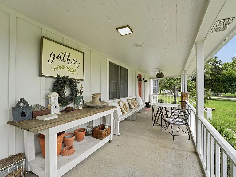 10200 Grandview Rd — Photo 39
