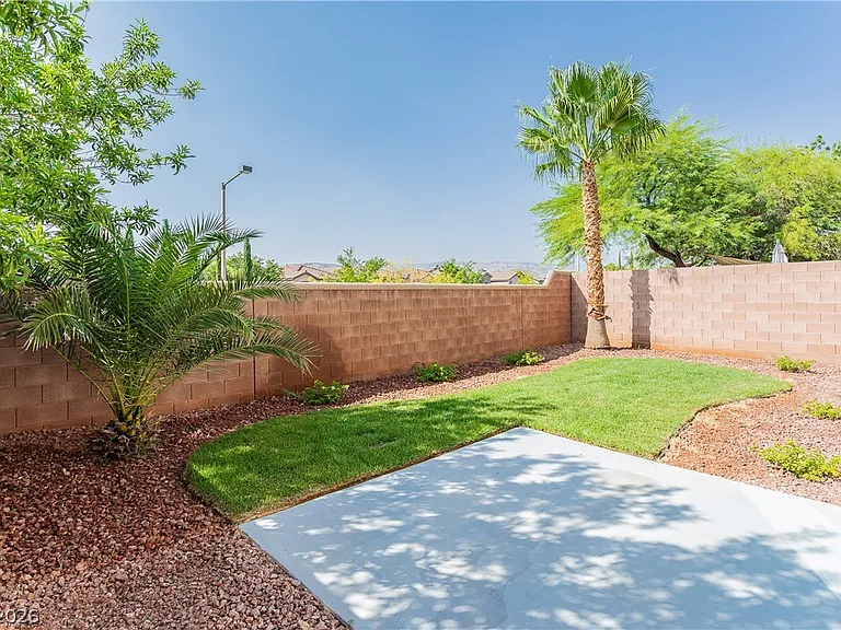 11705 Grotta Azzurra Ave — Photo 40