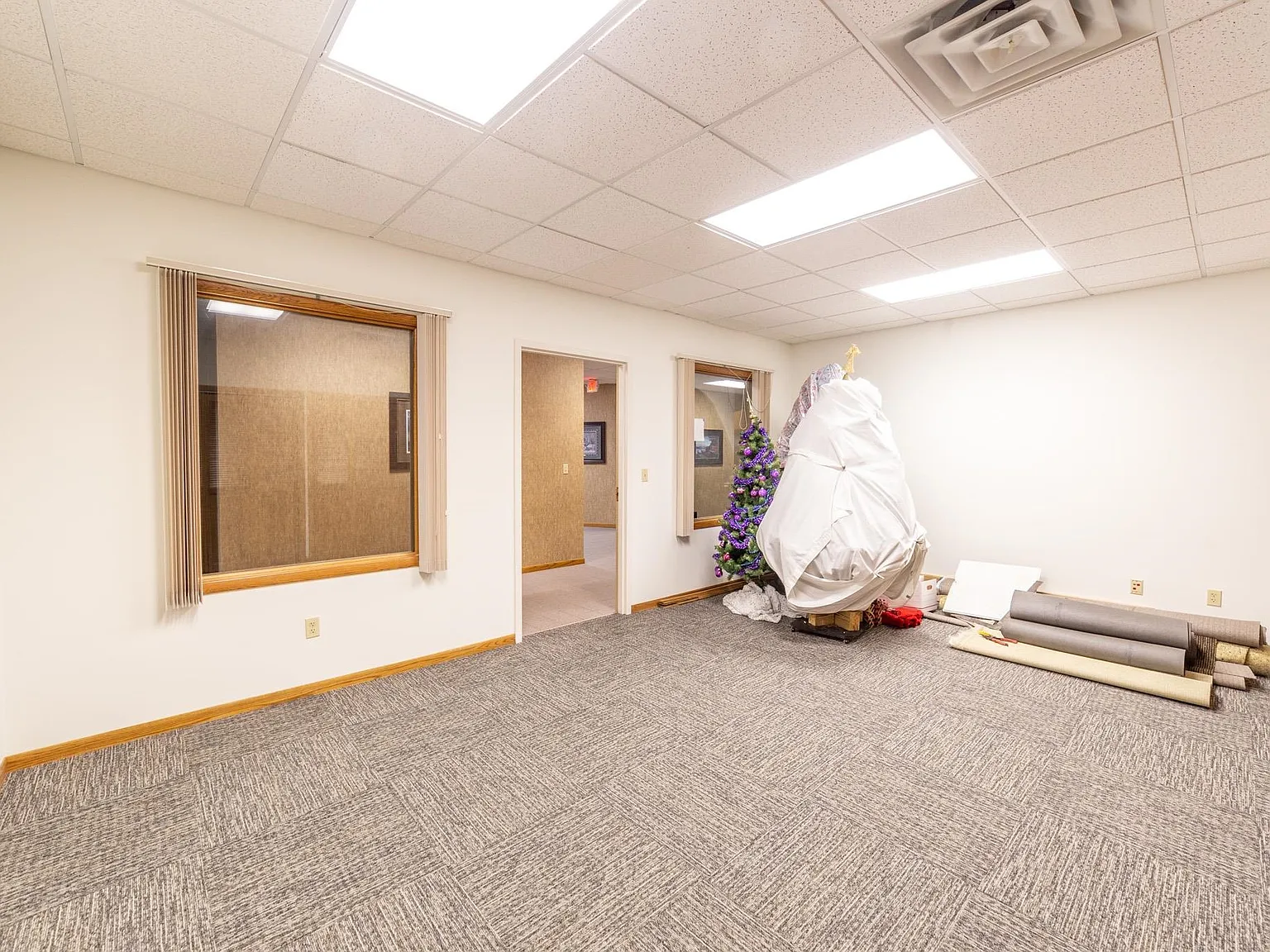 Studio, 384 sqft, $725 — Photo 2