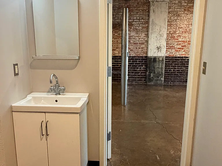 201 Hull St #41 — Photo 16