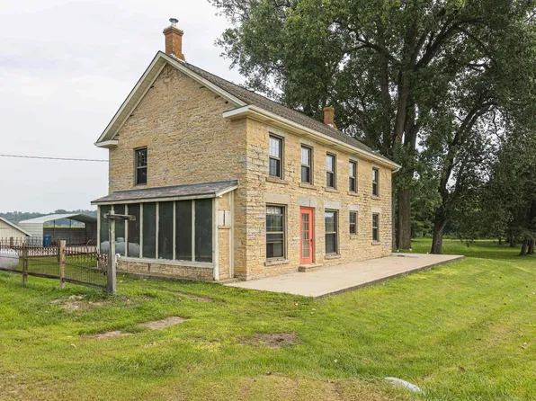 9661 County Road H, Cuba City, WI 53807