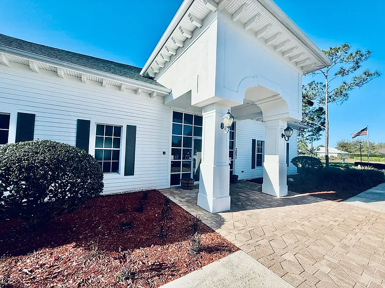 402 Breckenridge Cir SE — Photo 33