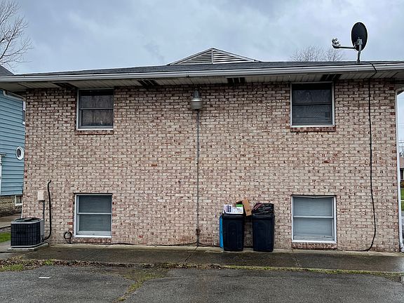 2nd image of 301 Russell Ave