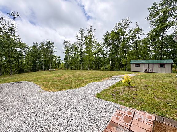 5th image of 500 Pole Ridge Rd