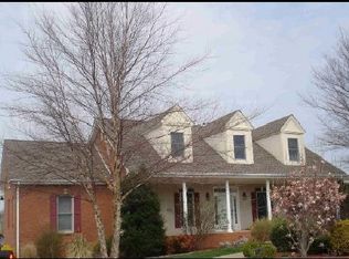 2573 Hedgerow Ln, Clarksville, TN