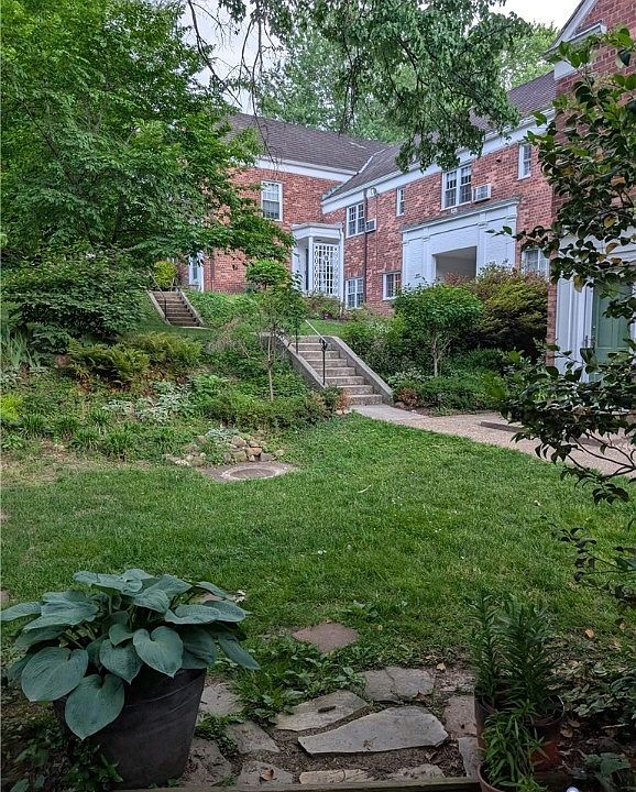 1st image of 3610 Valley Dr