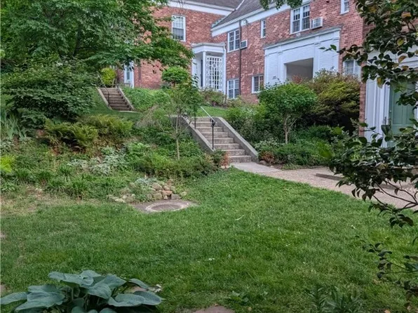 3610 Valley Dr, Alexandria, VA 22302