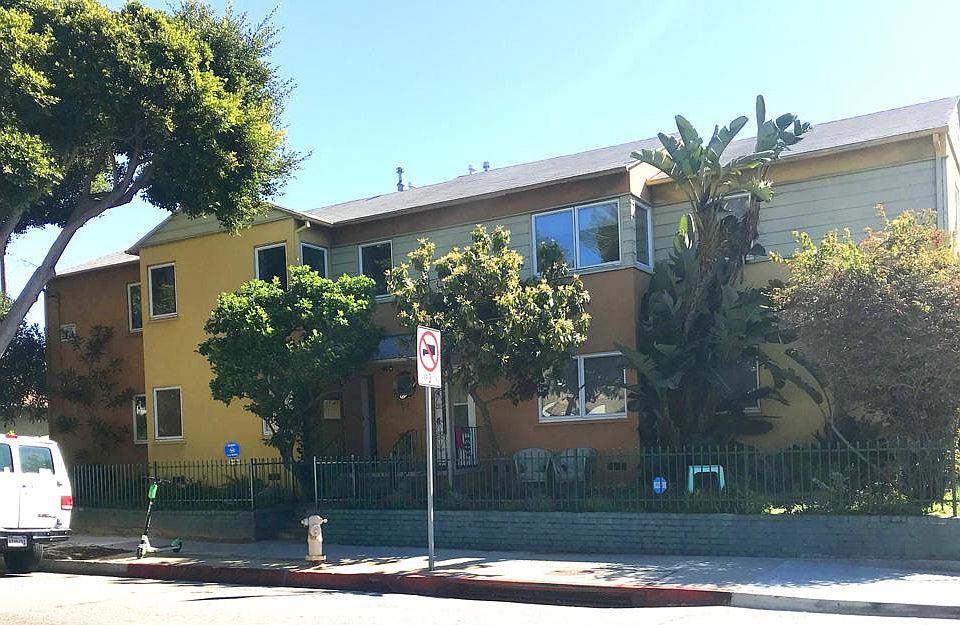 1st image of 2101 Virginia Ave APT B