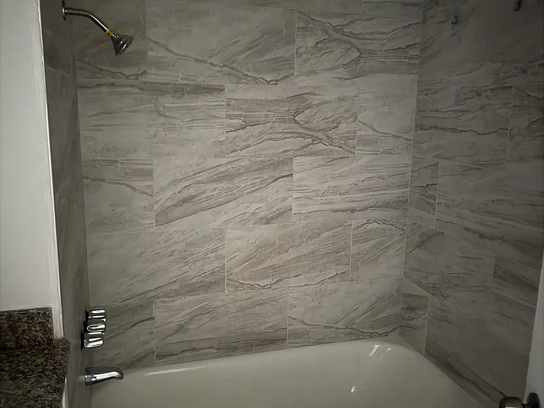 20208 Leadwell St #31 — Photo 8